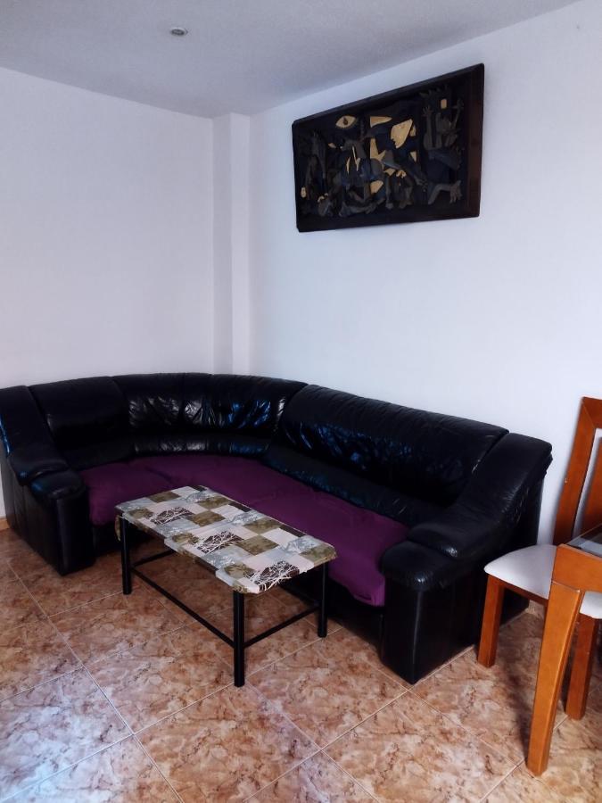 Habitacion Tranquila Y Familiar Madrid Exteriör bild