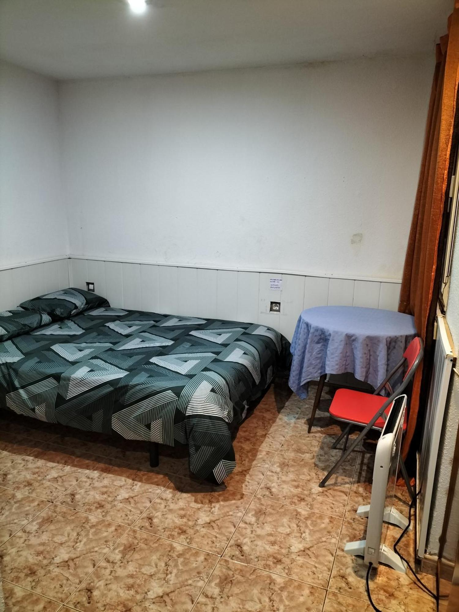 Habitacion Tranquila Y Familiar Madrid Exteriör bild